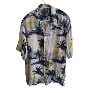 Knight sportwear men's Sz L Hawaiian button-up shirt. Luau Beach, lightweight